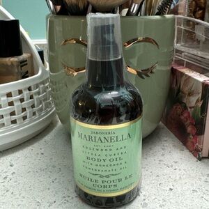 Jaboneria Marianella Premium Body Oil & Vitamin Blend 4 fl oz NEW SEALED Bottle